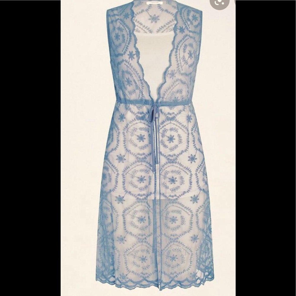 NWT grey lace sleeveless duster